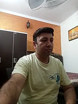 innocentboy1987 online show from 09/15/25, 05:07