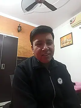 innocentboy1987 online show from 01/12/26, 05:01