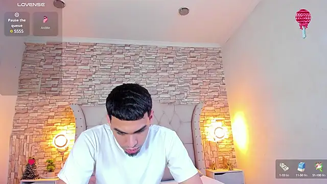 Snapshot of Miagael_Pervert chatting on 02/07/25, 04:06 Miagael Pervert online show from 02/07/25, 04:06