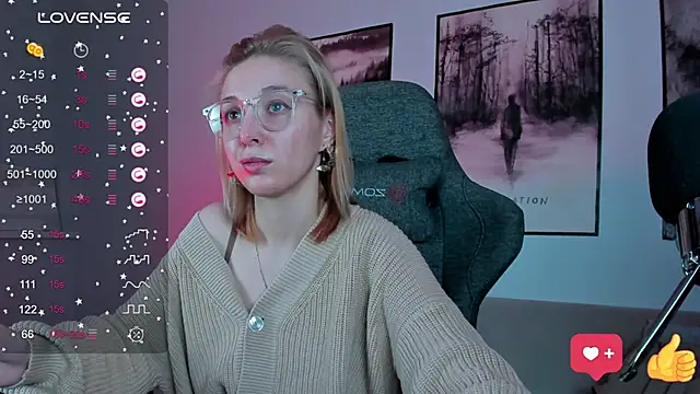 Snapshot of PhilippaAdamas chatting on 02/20/25, 08:50 PhilippaAdamas online show from 02/20/25, 08:50