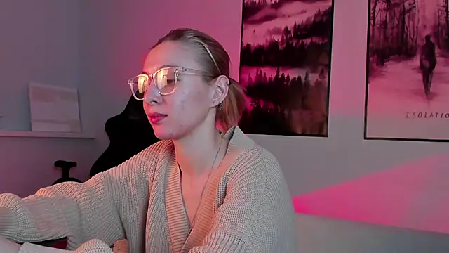 Snapshot of PhilippaAdamas chatting on 02/22/25, 02:06 PhilippaAdamas online show from 02/22/25, 02:06