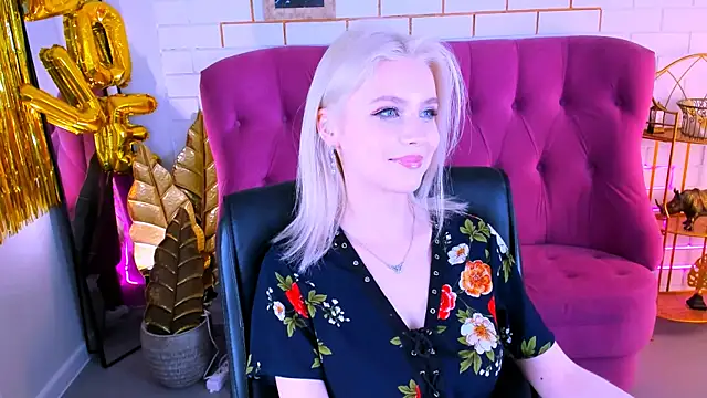 LeonaStane online show from 03/08/25, 09:51