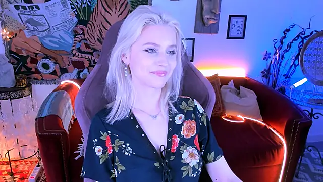 LeonaStane online show from 03/20/25, 08:29