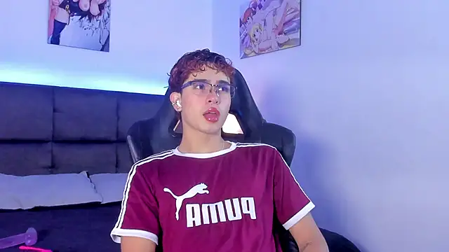 Aiiden 15 online show from 10/03/25, 12:02