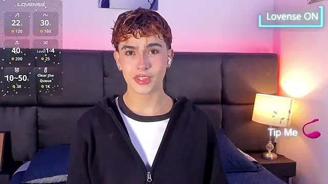 Aiiden 15 online show from 10/21/25, 12:06