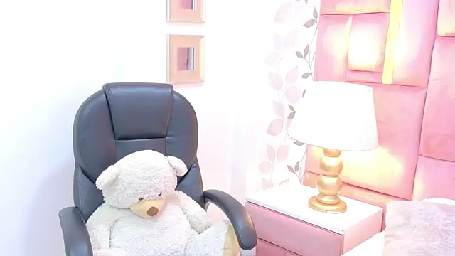 ArianaFranco online show from 05/20/26, 01:50