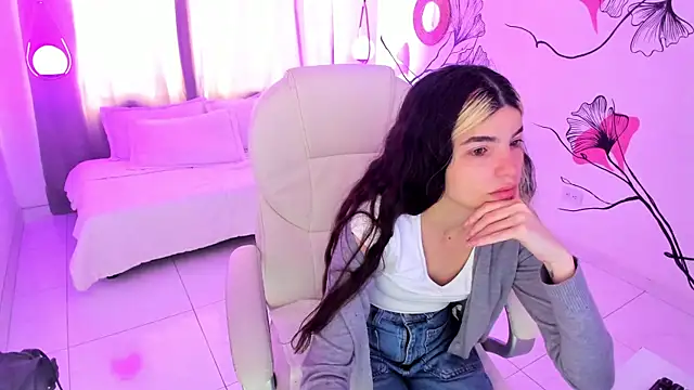 Isabela Fiorelli online show from 11/09/25, 01:09