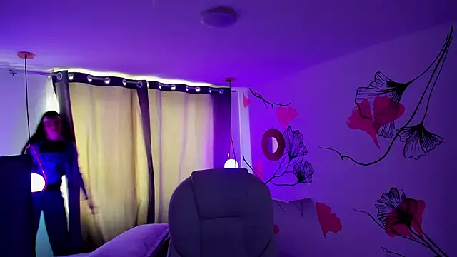 Isabela Fiorelli online show from 11/15/25, 01:18