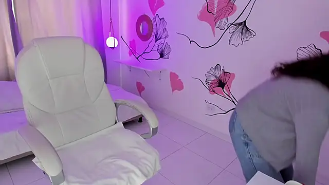 Isabela Fiorelli online show from 01/07/26, 01:24