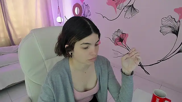 Snapshot of Isabela_Fiorelli chatting on 04/24/26, 01:13 Isabela Fiorelli online show from 04/24/26, 01:13