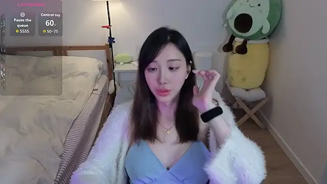 joycemilka online show from 04/06/26, 12:17