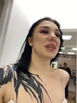 MaeveMoon online show from 11/29/25, 05:38