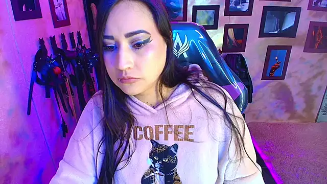 cherryy bombshelll online show from 02/06/26, 06:11