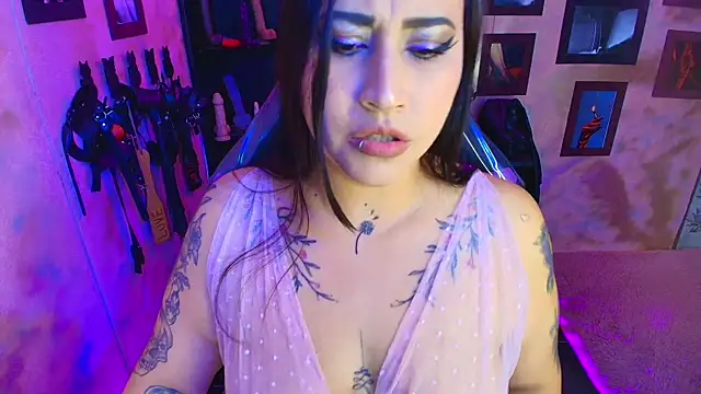 cherryy bombshelll online show from 02/10/26, 05:39