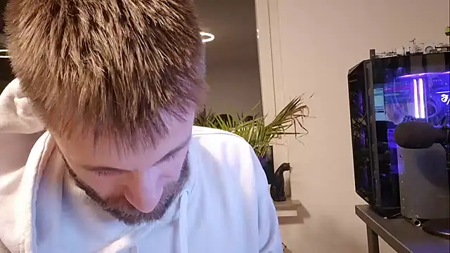 ademandjulia online show from 01/11/26, 07:30