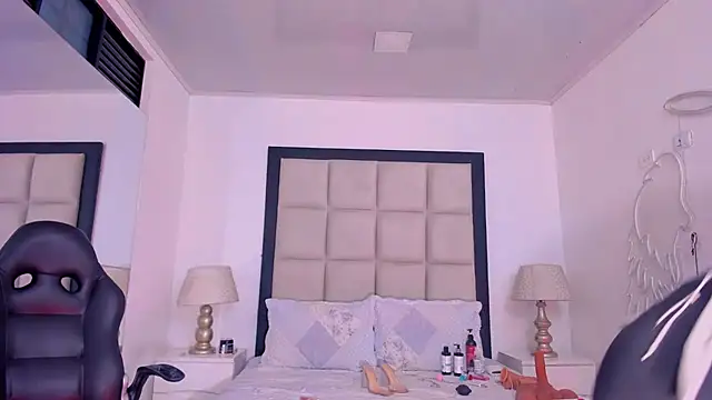 Snapshot of Zoe_CarterX chatting on 09/08/25, 07:57 Zoe CarterX online show from 09/08/25, 07:57