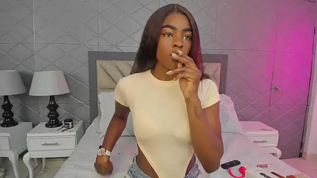 Snapshot of Zoe_CarterX chatting on 02/14/26, 05:53 Zoe CarterX online show from 02/14/26, 05:53