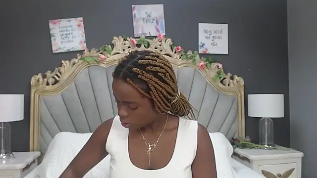 LindaBird online show from 02/15/25, 07:50