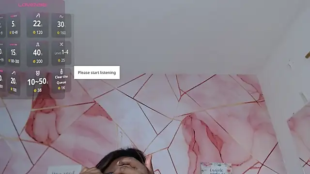 Snapshot of LindaBird chatting on 02/23/26, 07:55 LindaBird online show from 02/23/26, 07:55