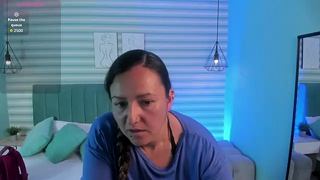 abby apple online show from 10/15/25, 01:55