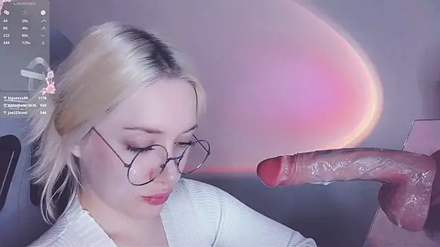 Snapshot of _chatur_babe chatting on 03/22/25, 07:53  chatur babe online show from 03/22/25, 07:53