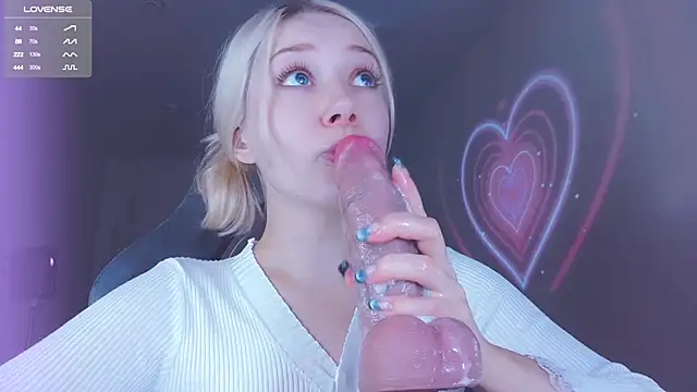 Snapshot of _chatur_babe chatting on 10/13/25, 02:06  chatur babe online show from 10/13/25, 02:06