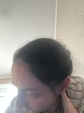 Snapshot of Miroslava1247 chatting on 02/24/25, 02:04 Miroslava1247 online show from 02/24/25, 02:04