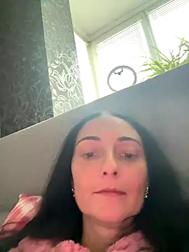 Snapshot of Miroslava1247 chatting on 10/05/25, 08:56 Miroslava1247 online show from 10/05/25, 08:56