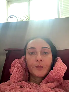 Snapshot of Miroslava1247 chatting on 10/11/25, 12:15 Miroslava1247 online show from 10/11/25, 12:15