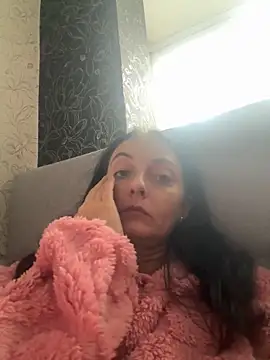 Snapshot of Miroslava1247 chatting on 10/25/25, 08:00 Miroslava1247 online show from 10/25/25, 08:00