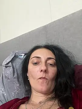 Snapshot of Miroslava1247 chatting on 06/12/26, 08:41 Miroslava1247 online show from 06/12/26, 08:41