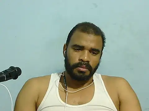 Snapshot of YOX22 chatting on 02/08/26, 05:55 YOX22 online show from 02/08/26, 05:55