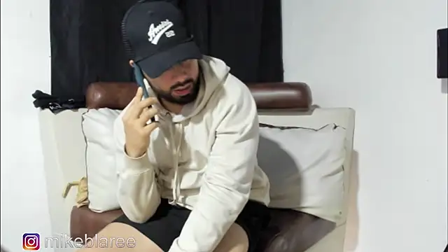 mikeblaree online show from 11/05/25, 03:34