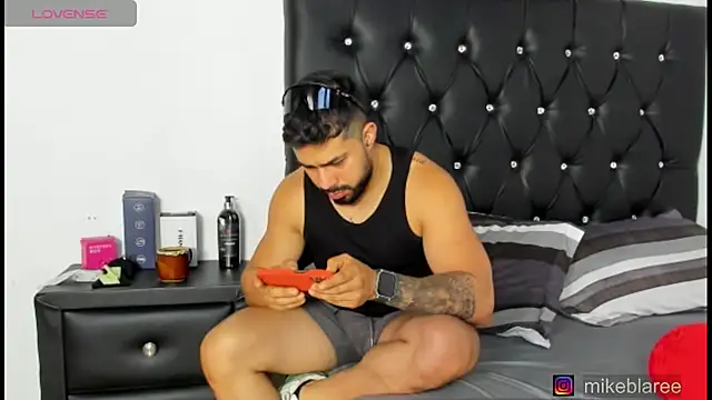 mikeblaree online show from 04/18/26, 07:58