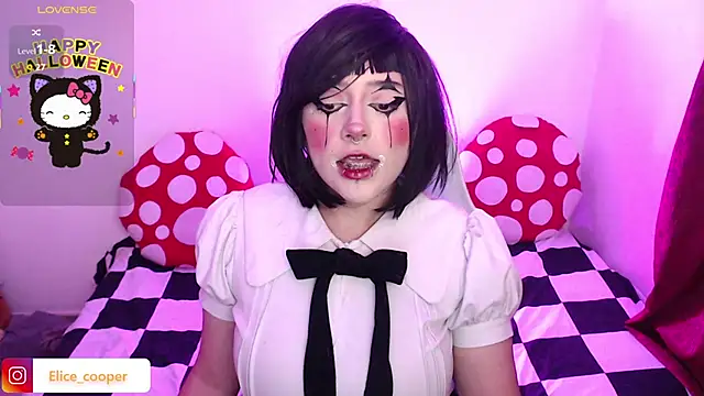 Elice cooper  online show from 10/31/25, 04:46