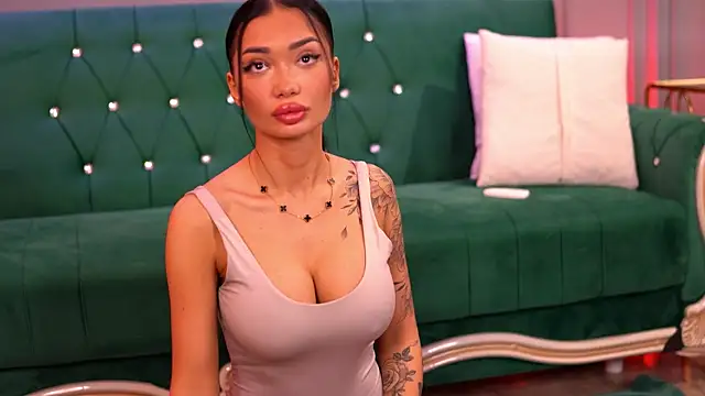 SashaFerrera online show from 02/20/25, 06:57