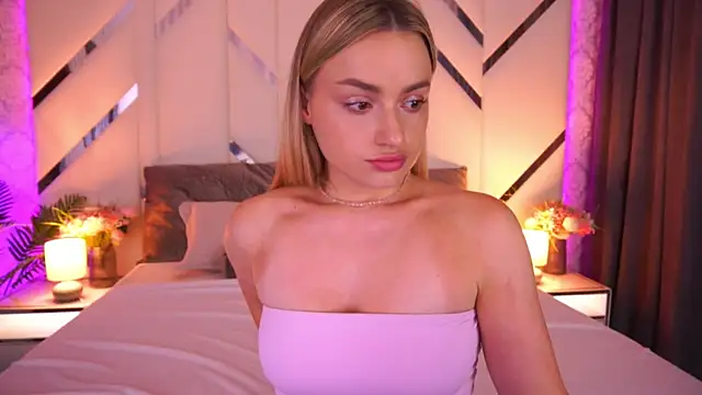 LindsieGreyy online show from 06/29/26, 12:49