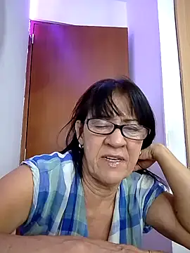 Snapshot of Bellaisabel chatting on 10/25/25, 04:31 Bellaisabel online show from 10/25/25, 04:31