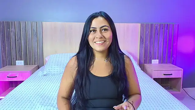 Mia cm online show from 02/10/25, 07:17