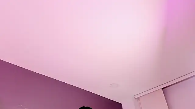 Mia cm online show from 02/18/26, 08:05