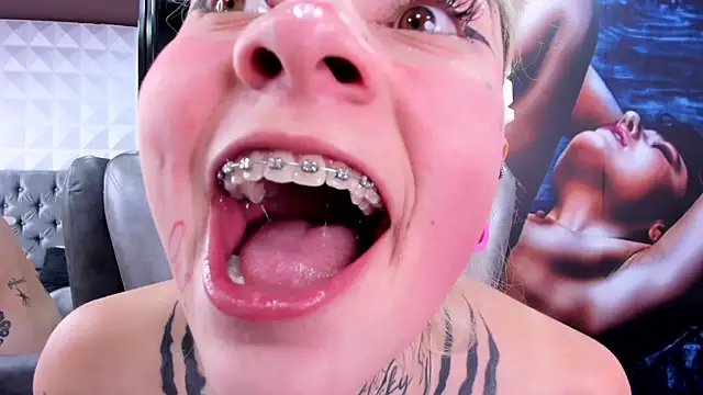 miss   angel online show from 03/11/25, 12:22