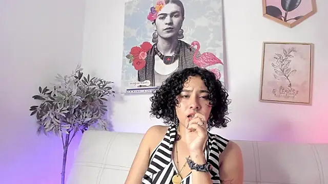 Dhalila  online show from 02/28/25, 01:47