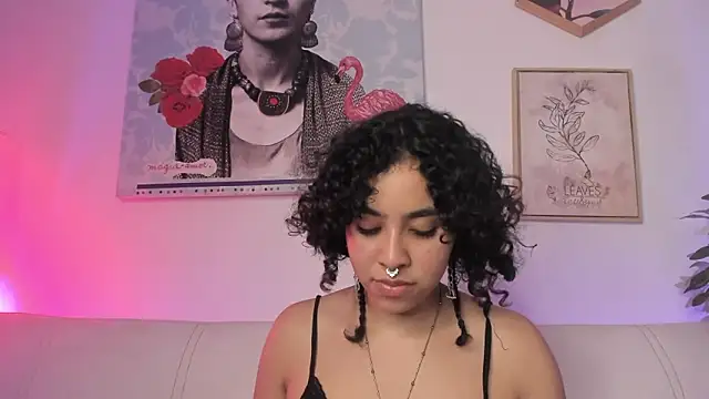 Dhalila  online show from 03/07/25, 04:35