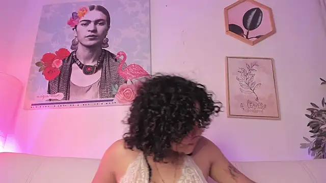 Dhalila  online show from 03/17/25, 08:07