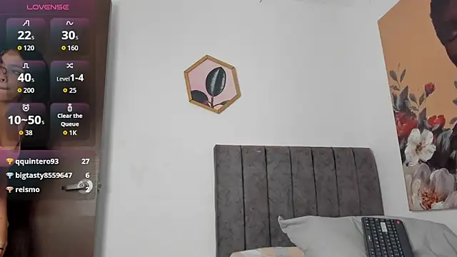 Dhalila  online show from 09/20/25, 12:39