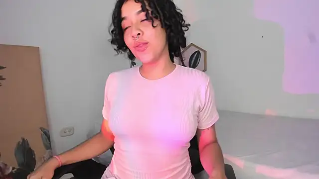 Dhalila  online show from 10/19/25, 12:28