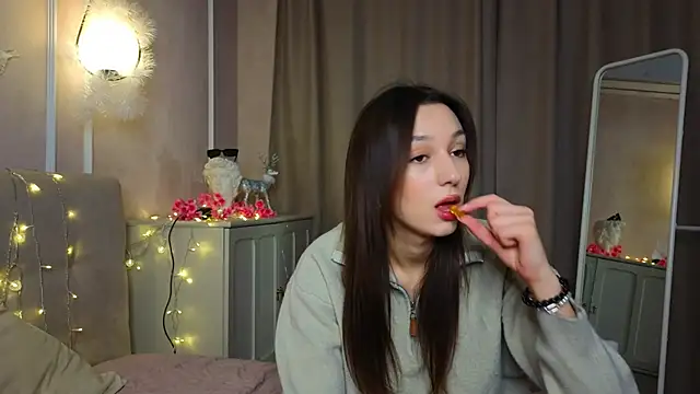 Snapshot of ColleenCox chatting on 03/04/25, 08:16 ColleenCox online show from 03/04/25, 08:16