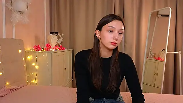 Snapshot of ColleenCox chatting on 03/07/25, 08:22 ColleenCox online show from 03/07/25, 08:22