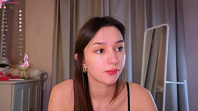 Snapshot of ColleenCox chatting on 03/21/25, 08:40 ColleenCox online show from 03/21/25, 08:40