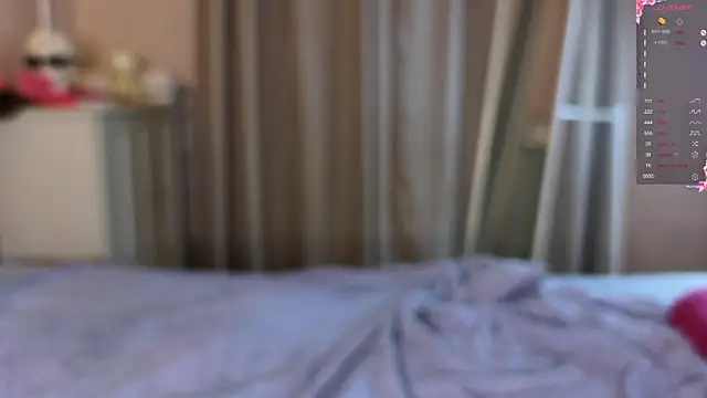 Snapshot of ColleenCox chatting on 03/23/25, 12:47 ColleenCox online show from 03/23/25, 12:47